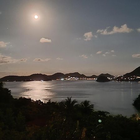 הוילה Terre-de-Bas Ti Kaz Anoli Vue Epoustouflante Sur La Baie מראה חיצוני תמונה
